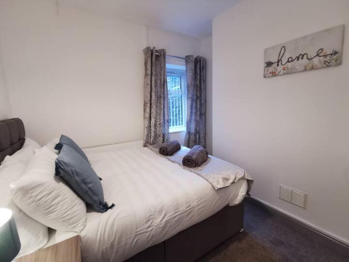 City Centre, Parking, Smart Tv'S In All Rooms Swansea Extérieur photo